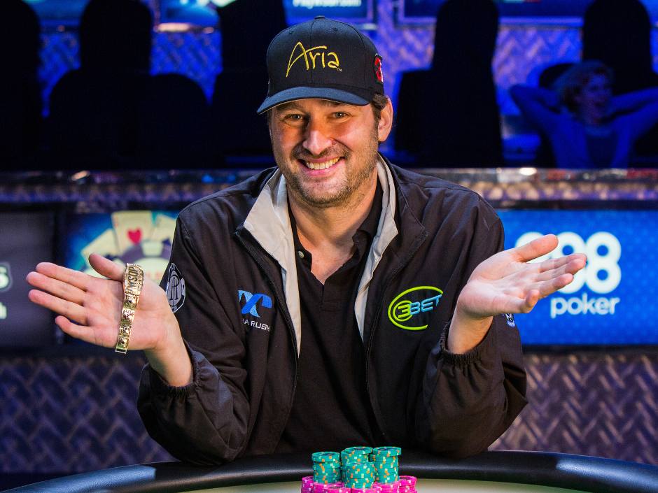 Phil Hellmuth Backs Out of Coaching Deal