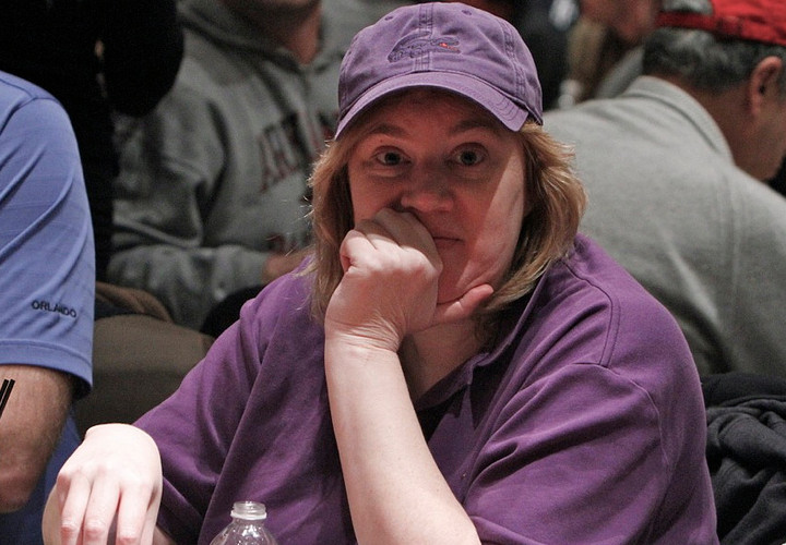 Kathy "PokerKat" Liebert Offers 1% WSOP Freeroll For Sound Advice