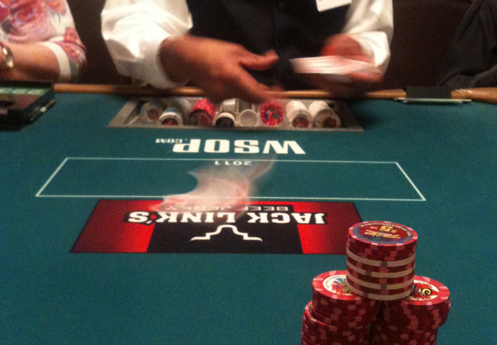 World Series of Poker Re-hangs The "Help Wanted" Sign